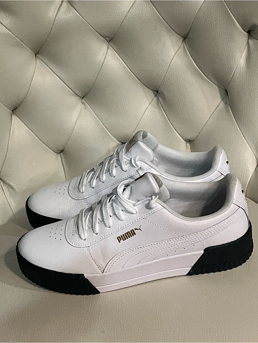 Puma White Leather Sneakers with Black Outsole and Gold Logo 6/ 39 women’s 8 - Picture 9 of 12